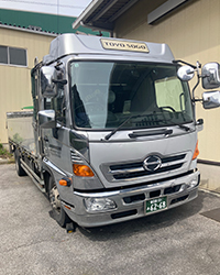 キャブオーバ(平ボディー⾞)